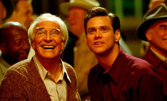 金凯瑞的经典喜剧片(论搞笑我没怕过谁)(9)