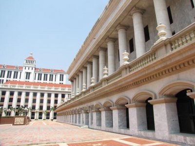 ​泰国易三仓国际学校介绍（泰国易三仓大学留学优势条件）