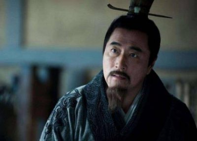 ​刘邦登基后杀了很多功臣，为何始终没有动萧何？