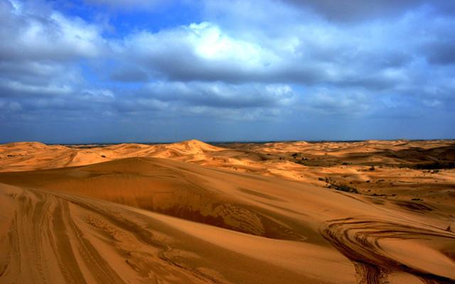 库布齐沙漠在哪里(库布齐沙漠气候类型特征)