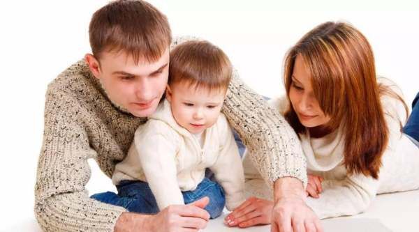 家里有客人孩子人来疯,怎样正确对待孩子图12