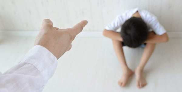 家里有客人孩子人来疯,怎样正确对待孩子图4