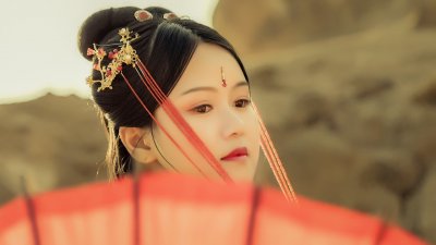 ​小说：洪荒：蚊道人夺冥河的十二品业火红莲。惊现黄中李树