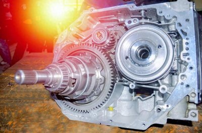 ​CVT变速箱与AT变速箱，谁更耐用？行驶10万公里后发现差距很明显