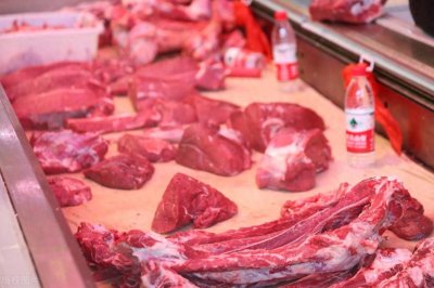 ​云南晋宁：五旬大爷卖鸵鸟肉只为销量不挣钱，这肉你敢吃吗？