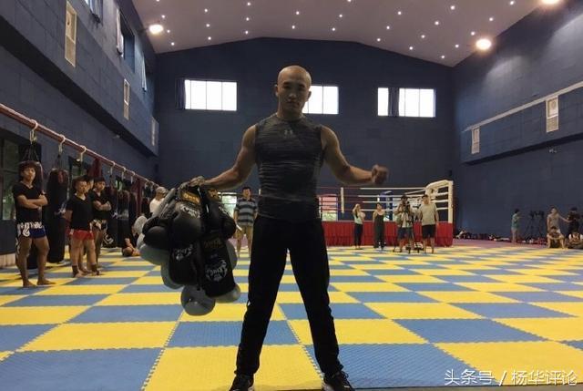 泰拳王播求为什么打不过一龙（于荣光辟谣称根本不认识播求）(3)
