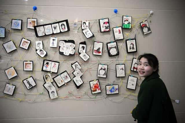 做保育员好还是做幼师好(保育员是做什么的)