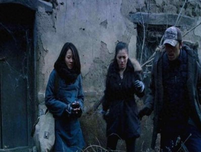 ​偏远山村，一男子与两女子发生的离奇故事