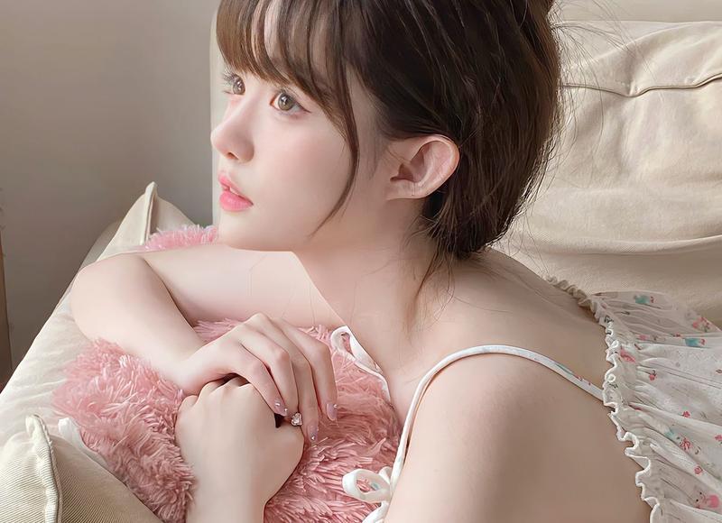  看到老公和别的女人很亲密怎么办