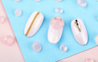 ​没有工具在家怎么卸甲片 甲片怎么卸最简单方式 甲片怎么贴