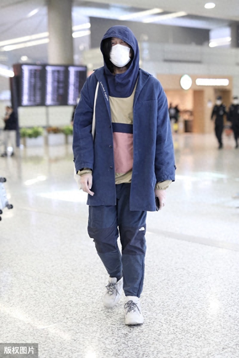 《爱5》关谷神奇离开背后的真相,王传君抹黑《爱情公寓》为哪般