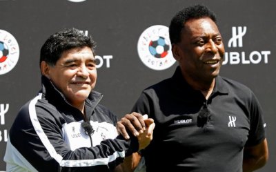 ​世界足坛历史第三球王之争，属于梅西，还是C罗？