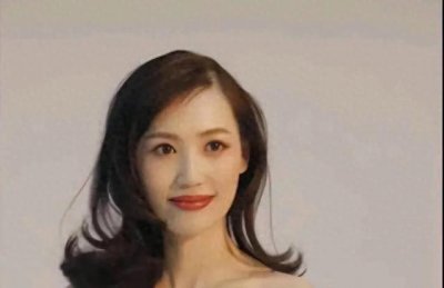 ​《马蓉近况曝光：容颜未改，积极新生引关注》