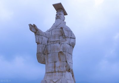 ​“诛九族”指的是哪九族？原来在古代有个当官的亲戚这么恐怖