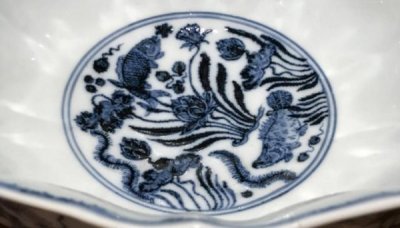 ​大?i瓷酒价格(雕花瓷酒价格)