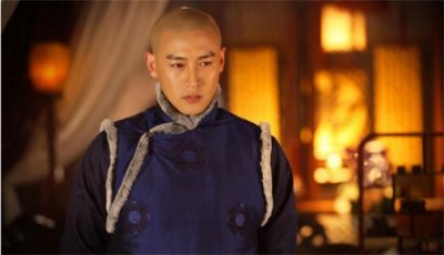 ​乾隆为何选择平庸的嘉庆做继承人？只因乾隆在位太久可选的不多了