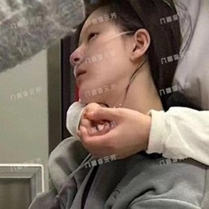 ​赵露思被曝遭遇黑暗往事，好友发声揭露惊人内幕，事件真相引发热