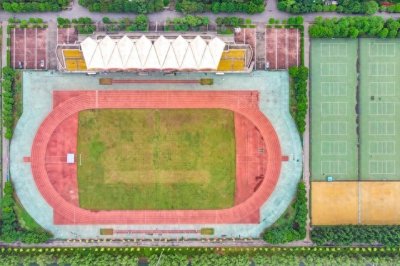 ​中国“最舒服”的211大学！从来不用军训，听校名还以为在山东