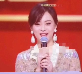 ​《甄嬛传》晚会吃相太难看，十几年好感一夜败光？