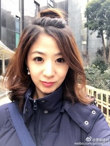 ​江苏苏宁贾紫婷，中超最美女记者！花容月貌，靡颜腻理！