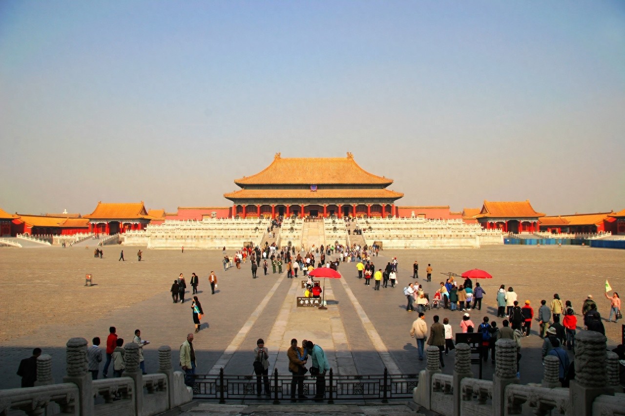 太和殿俗称金銮殿，是中国现存规格最高的宫殿