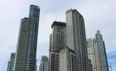 ​2025年买房还需观望吗？专家预测：未来十年房价仍会上涨