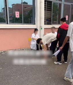 ​只是让学生做一个弯腰动作？江西省建筑工业学校外科体检被指走过场，官方回应
