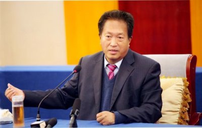 ​河北首富杨卓舒，骗局被拆穿，商业帝国破灭，跌落神坛