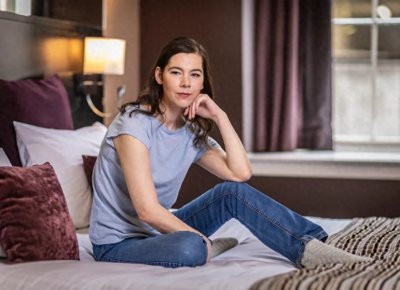 ​英国女子频繁被骚扰，冲动变性，如今想做回女人，但身子已经坏了