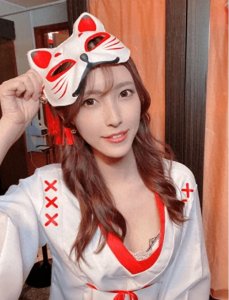 ​藤原辽子腿玩年：硬盘里的岛国片御姐，你了解多少？