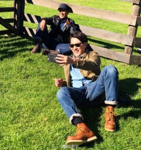 ​又合作？靳东陈道明同框 网友：满足对男人的一切幻想