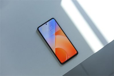 ​什么时候买手机最便宜？内行人这样说