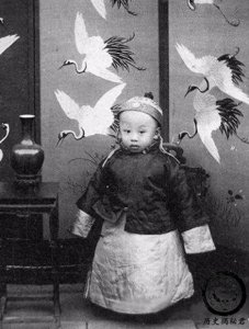 ​末代皇帝溥仪的传奇一生。