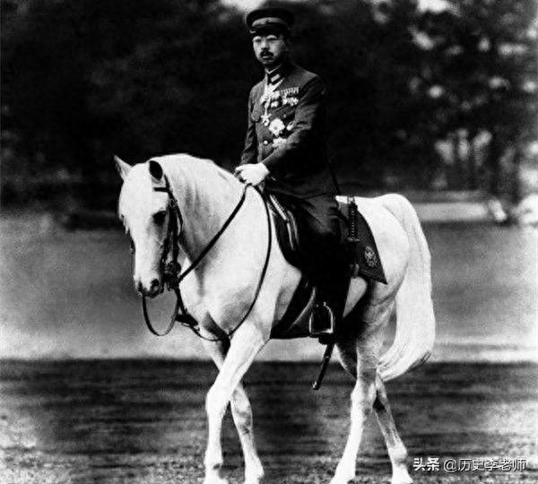 10张老照片直击裕仁天皇：图5《终战诏书》原件，图9皇帝规格葬礼