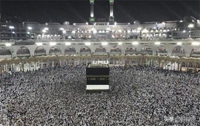 ​伊斯兰教圣地，无数人朝拜的“黑房子”里面，到底有些什么？