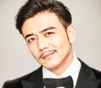 ​从大红大紫到再无音讯，杨烁的爆红之路，到底发生了什么？