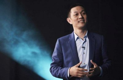 ​蔚来最新股权曝光：腾讯持股9.8%直追李斌 有17.4%投票权