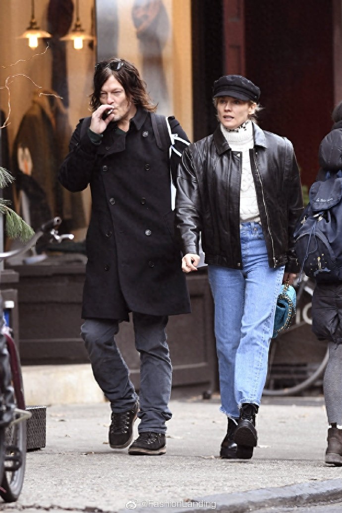 黛安和男友弩哥牵手逛街，“德国女神”实至名归，颜值身材出众