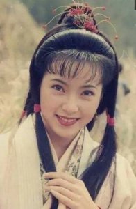 ​15岁出道，四年后嫁富豪，丈夫入狱再找富豪小男友，今变这样？