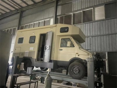 ​在厂家蹲守了三个月，见证了依维柯四驱越野房车的诞生