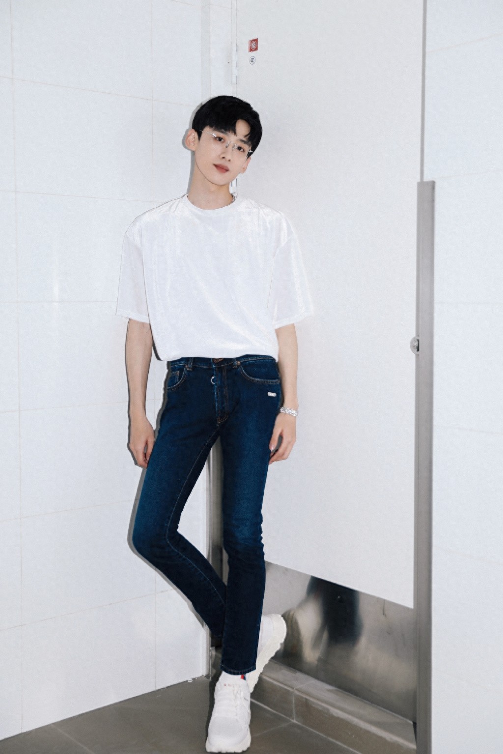 《荣耀乒乓》白敬亭高清手机壁纸 每一张手机桌面帅气十足喜欢不