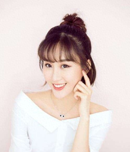 朱梦瑶高清手机壁纸 每一张手机桌面靓丽可爱爱豆们收藏哪一张呢