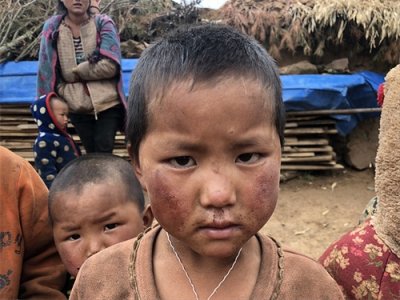 ​深圳捐旧衣服2018最新地址，捐衣箱2019捐的旧衣服贫困山区网址