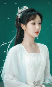 ​10位当红女星扛剧排名，谭松韵李沁上榜，赵丽颖第二，第一封神了