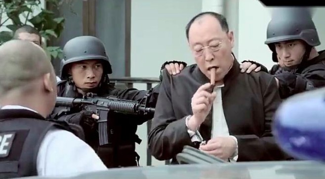 倪大红是倪萍表妹夫！还是吴京好友，曾因长的丑艺考3次被拒