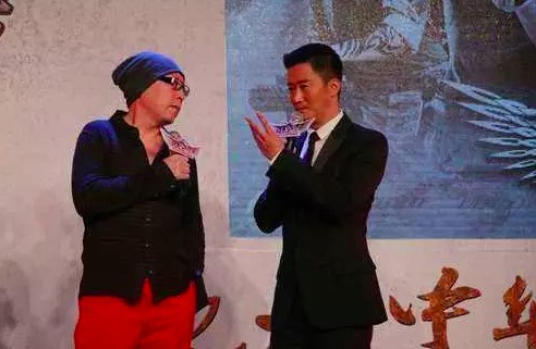 倪大红是倪萍表妹夫！还是吴京好友，曾因长的丑艺考3次被拒