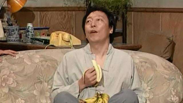 倪大红是倪萍表妹夫！还是吴京好友，曾因长的丑艺考3次被拒