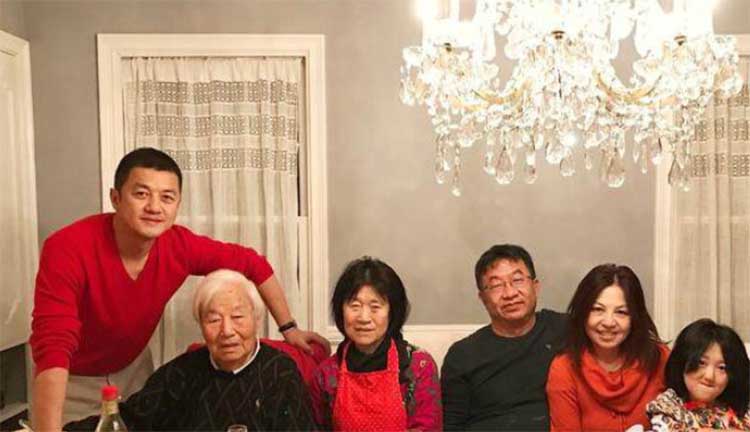 李亚鹏河南老家在哪里 李亚鹏的祖屋和豪宅一样气派！能住这样的房子，难怪李嫣这么自信