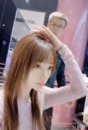 李小璐做头发事件是怎么回事(做头发事件经过来龙去脉)插图2