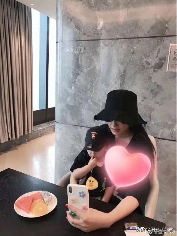 董子健孙怡结婚照（真让人觉得可惜）